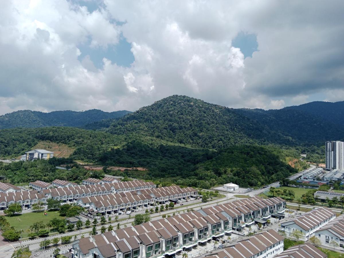 Muslim Homestay At Meru Ipoh Exterior foto